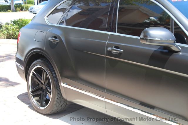2017 Bentley Bentayga $ 240,025 WHEN NEW , WRAPPED IN FLAT GREY/BLK, OWN $ 985 - 21519899 - 74