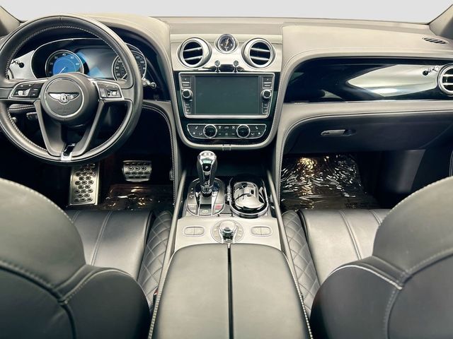 2017 Bentley Bentayga This is not a First Edition  - 22988932 - 12