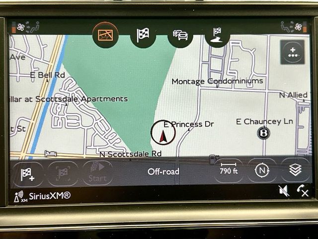 2017 Bentley Bentayga This is not a First Edition  - 22988932 - 13