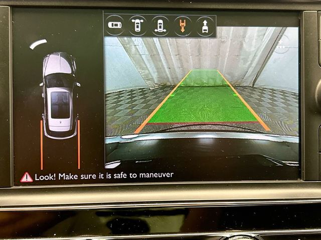 2017 Bentley Bentayga This is not a First Edition  - 22988932 - 14