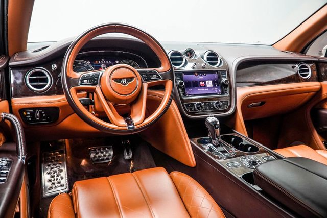 2017 Bentley Bentayga W12 - 22978414 - 17