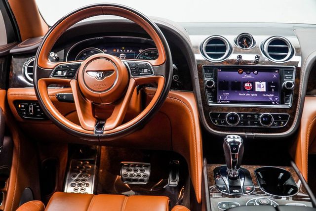 2017 Bentley Bentayga W12 - 22978414 - 18