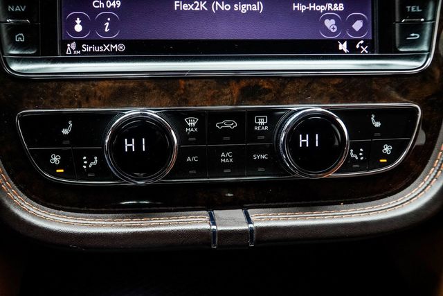 2017 Bentley Bentayga W12 - 22978414 - 26