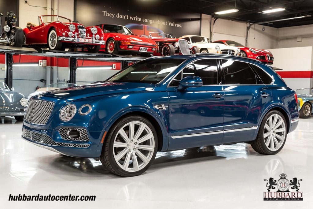 2017 Bentley Bentayga W12 AWD - 22643290 - 3