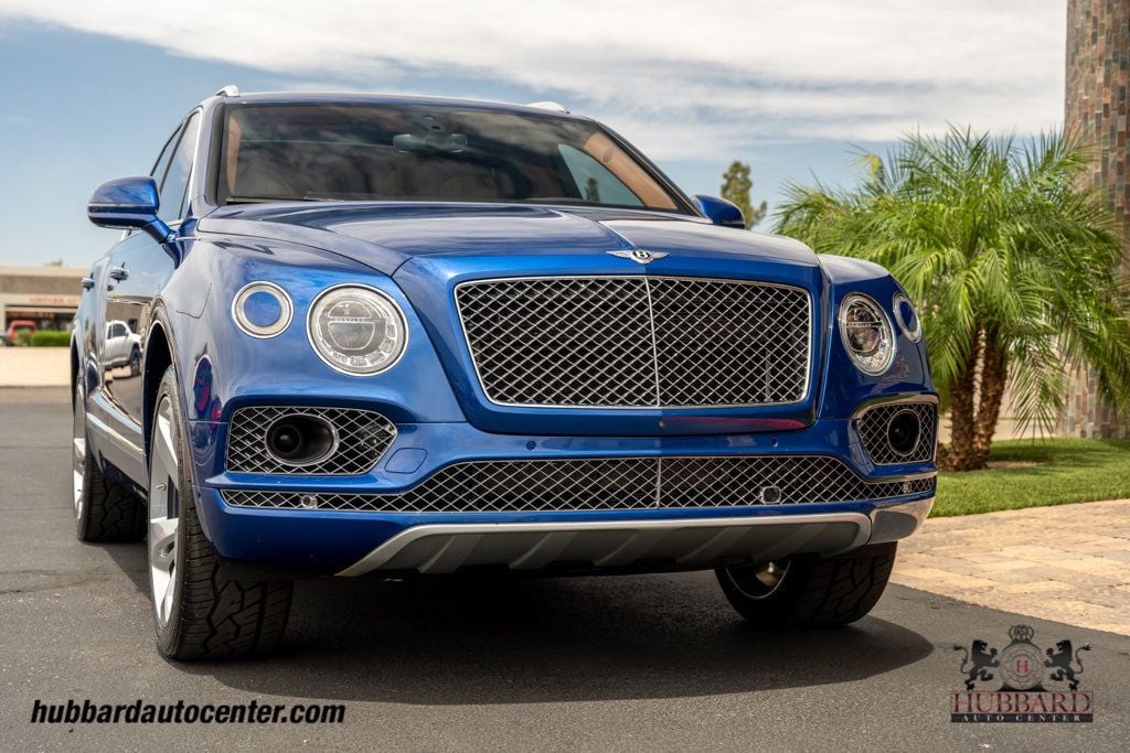 2017 Bentley Bentayga W12 AWD - 23025909 - 9