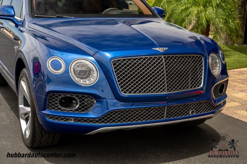 2017 Bentley Bentayga W12 AWD - 23025909 - 10