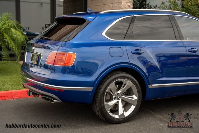 2017 Bentley Bentayga W12 AWD - 23025909 - 12
