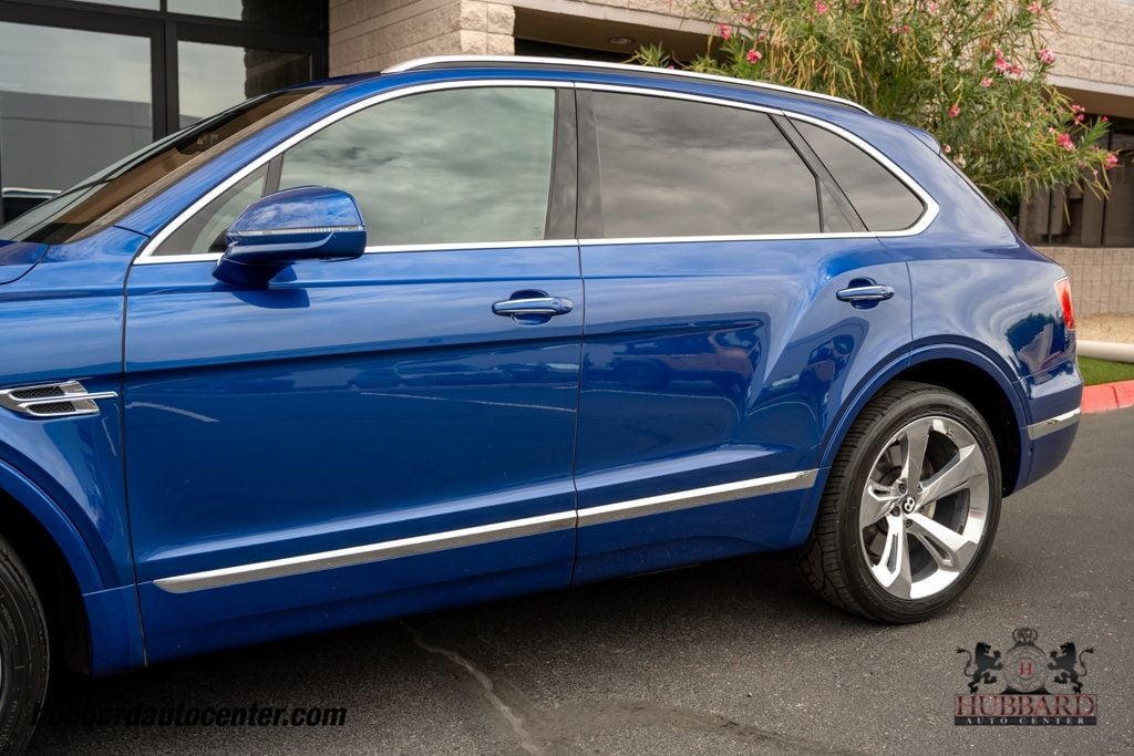 2017 Bentley Bentayga W12 AWD - 23025909 - 47