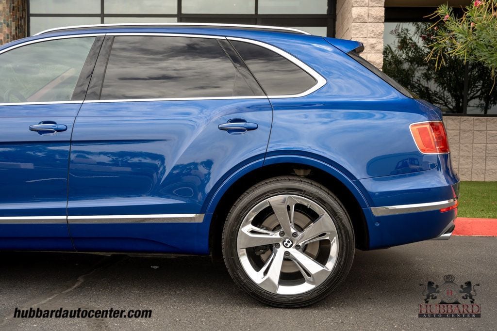 2017 Bentley Bentayga W12 AWD - 23025909 - 48