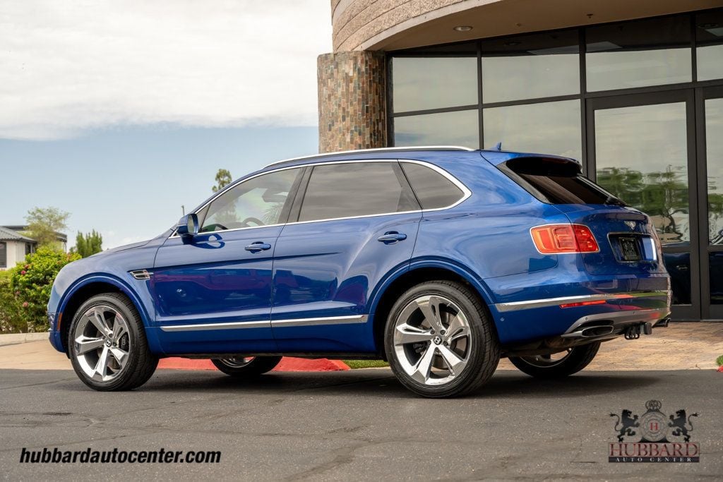 2017 Bentley Bentayga W12 AWD - 23025909 - 5