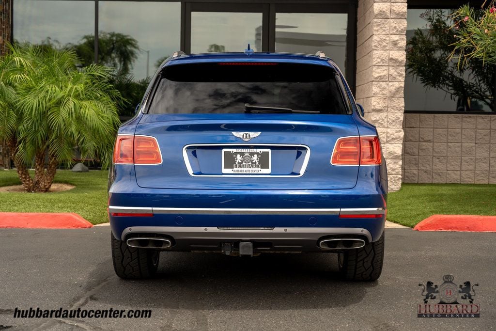 2017 Bentley Bentayga W12 AWD - 23025909 - 6