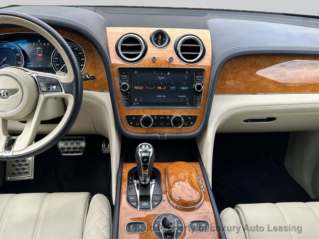 2017 Bentley Bentayga W12 AWD - 23098524 - 13