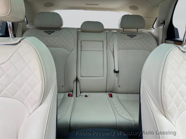 2017 Bentley Bentayga W12 AWD - 23098524 - 14