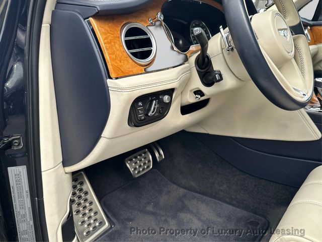 2017 Bentley Bentayga W12 AWD - 23098524 - 17