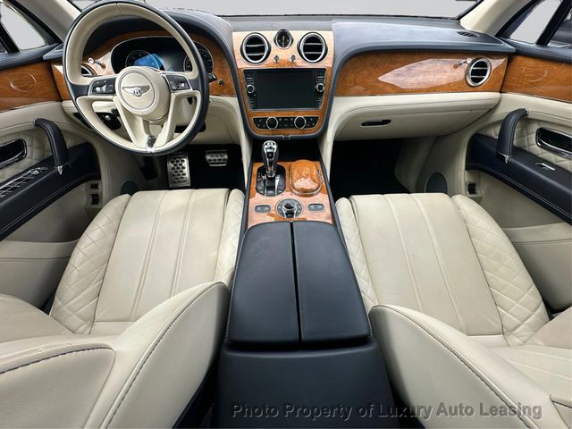 2017 Bentley Bentayga W12 AWD - 23098524 - 22