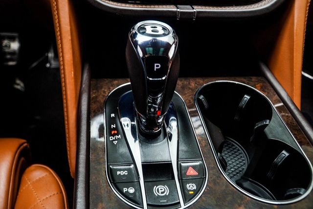 2017 Bentley Bentayga W12 AWD - 22978414 - 25