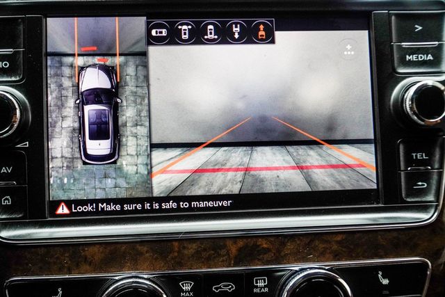 2017 Bentley Bentayga W12 AWD - 22978414 - 31