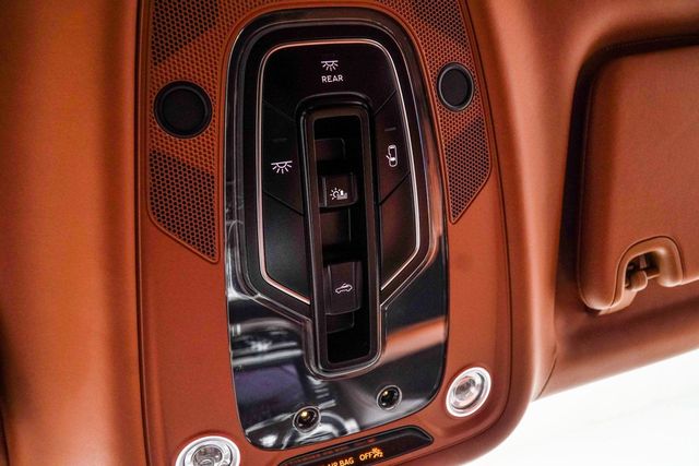 2017 Bentley Bentayga W12 AWD - 22978414 - 35