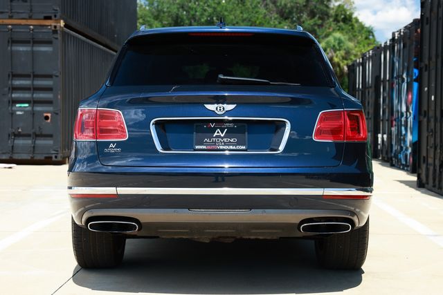 2017 Bentley Bentayga W12 AWD - 23016246 - 9