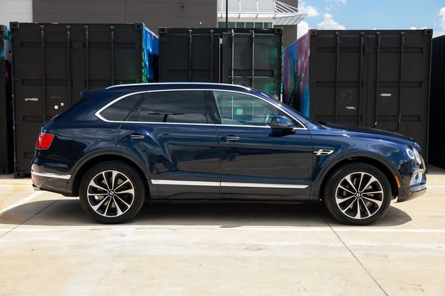 2017 Bentley Bentayga W12 AWD - 23016246 - 15