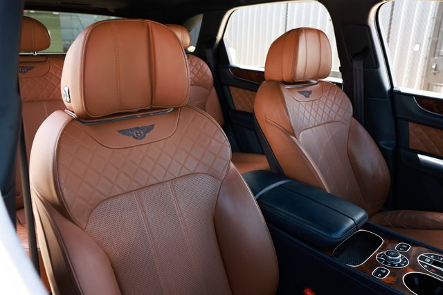 2017 Bentley Bentayga W12 AWD - 23016246 - 18