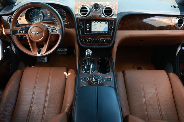 2017 Bentley Bentayga W12 AWD - 23016246 - 1