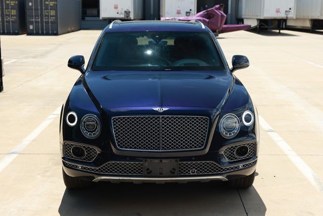 2017 Bentley Bentayga W12 AWD - 23016246 - 21