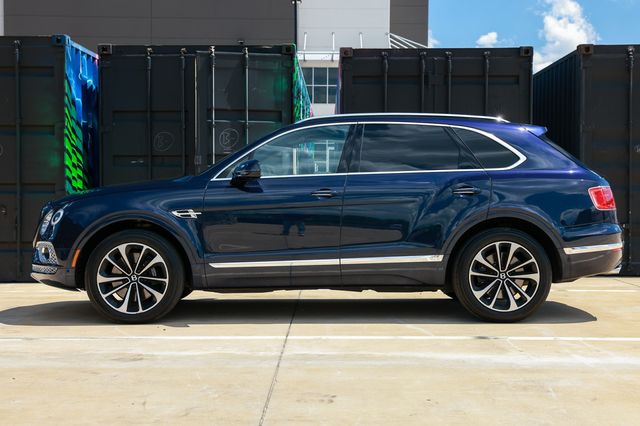 2017 Bentley Bentayga W12 AWD - 23016246 - 3