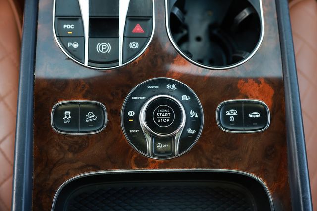 2017 Bentley Bentayga W12 AWD - 23016246 - 45
