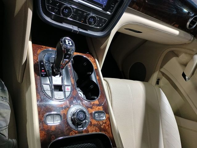 2017 Bentley Bentayga W12 AWD - 23006282 - 21
