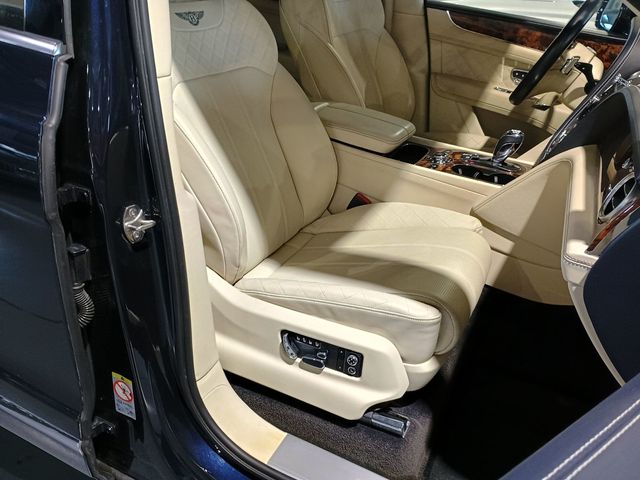 2017 Bentley Bentayga W12 AWD - 23006282 - 34