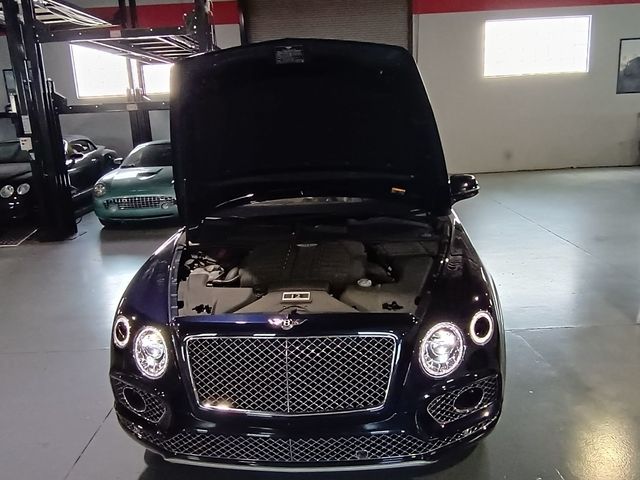 2017 Bentley Bentayga W12 AWD - 23006282 - 37