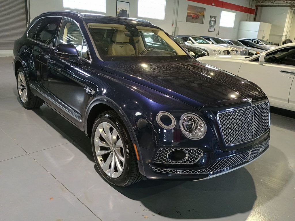 2017 Bentley Bentayga W12 AWD - 23006282 - 6