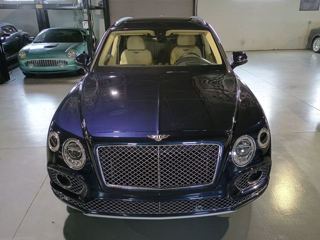2017 Bentley Bentayga W12 AWD - 23006282 - 8