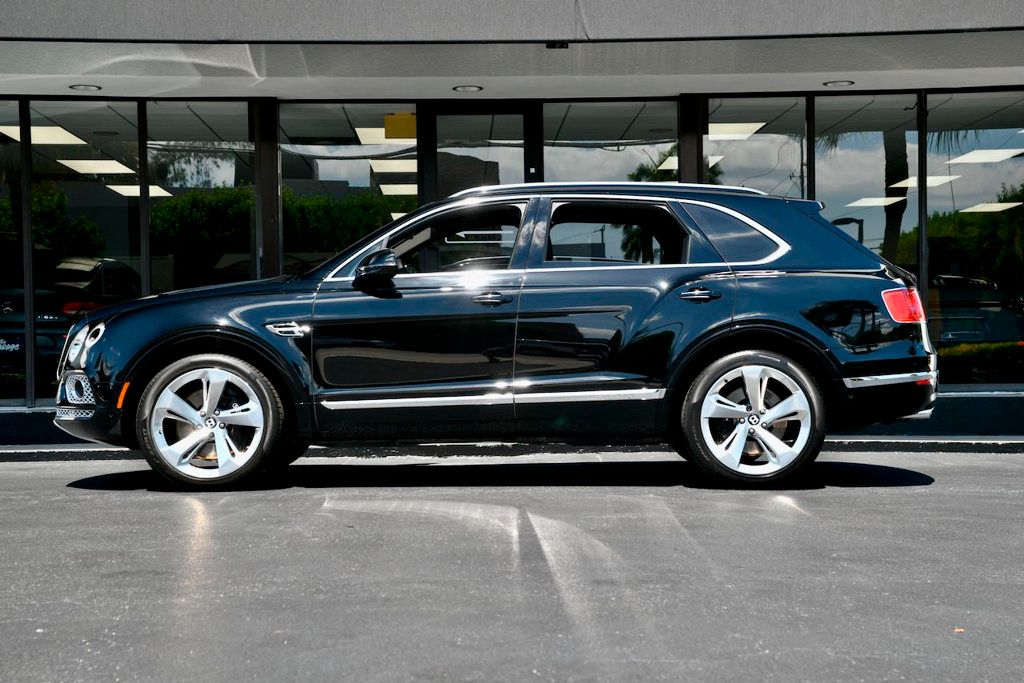 2017 Bentley Bentayga W12 AWD - 21944722 - 13