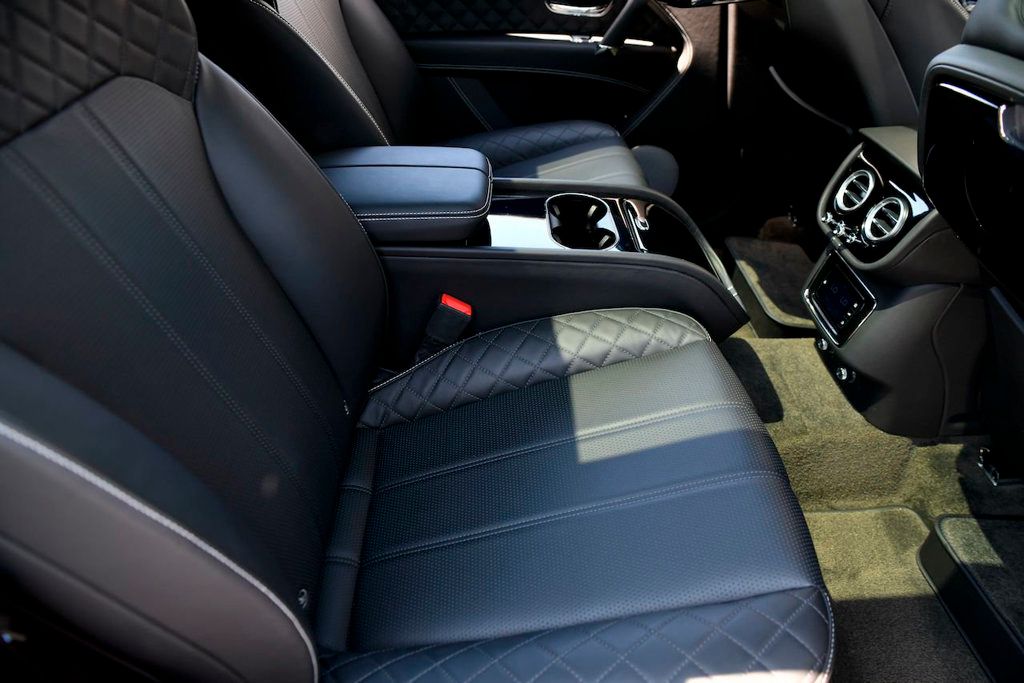 2017 Bentley Bentayga W12 AWD - 21944722 - 36