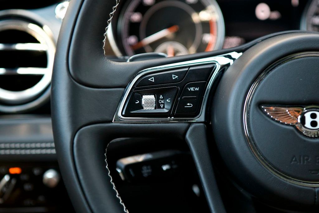 2017 Bentley Bentayga W12 AWD - 21944722 - 43