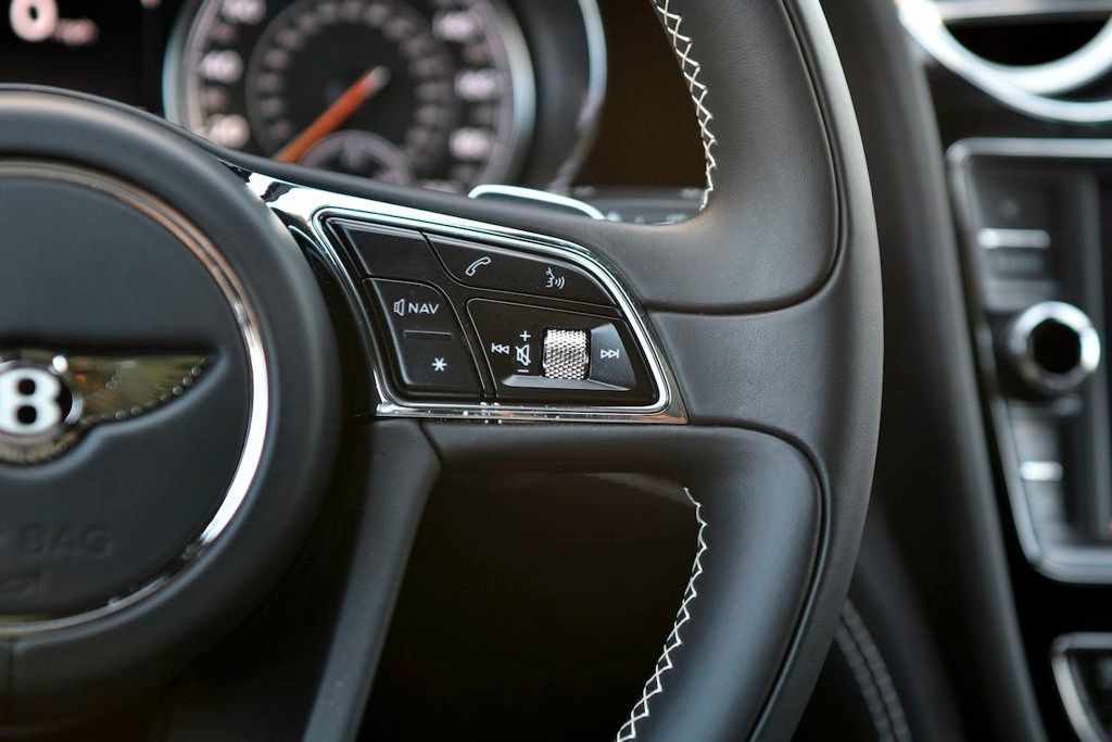 2017 Bentley Bentayga W12 AWD - 21944722 - 44