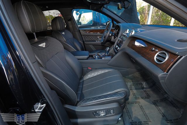 2017 Bentley Bentayga W12 AWD - 22995448 - 12