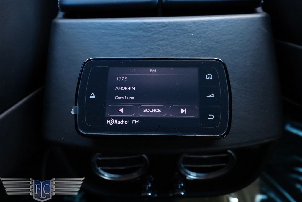 2017 Bentley Bentayga W12 AWD - 22995448 - 18