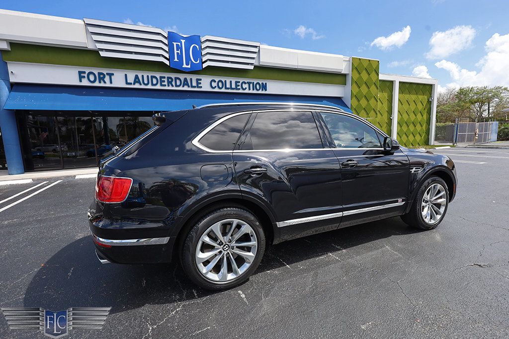 2017 Bentley Bentayga W12 AWD - 22995448 - 4