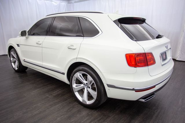 2017 Bentley Bentayga W12 AWD - 22603049 - 10