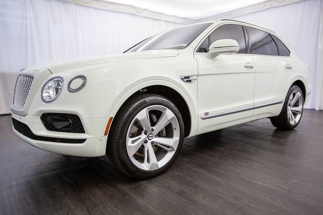 2017 Bentley Bentayga W12 AWD - 22603049 - 28