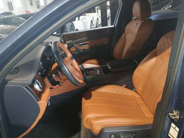 2017 Bentley Bentayga W12 AWD Clean Carfax Florida SUV - 22944060 - 13