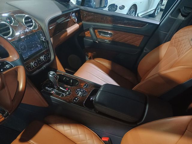 2017 Bentley Bentayga W12 AWD Clean Carfax Florida SUV - 22944060 - 23