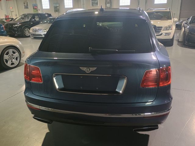 2017 Bentley Bentayga W12 AWD Clean Carfax Florida SUV - 22944060 - 3