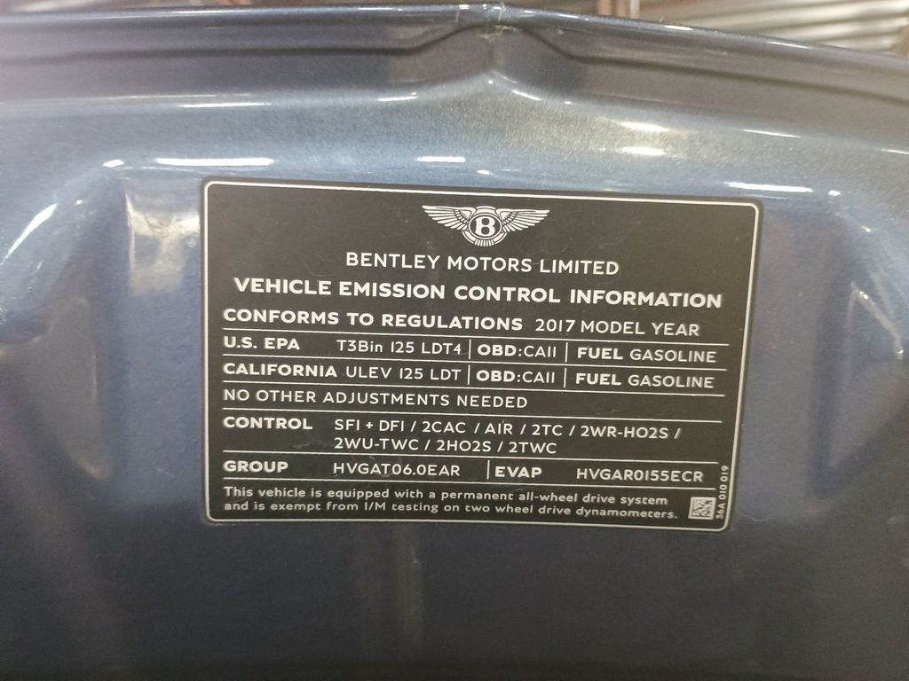 2017 Bentley Bentayga W12 AWD Clean Carfax Florida SUV - 22944060 - 43
