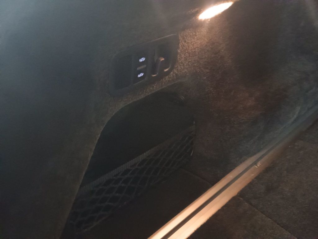 2017 Bentley Bentayga W12 AWD Clean Carfax Florida SUV - 22944060 - 46