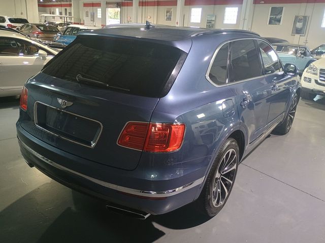 2017 Bentley Bentayga W12 AWD Clean Carfax Florida SUV - 22944060 - 4