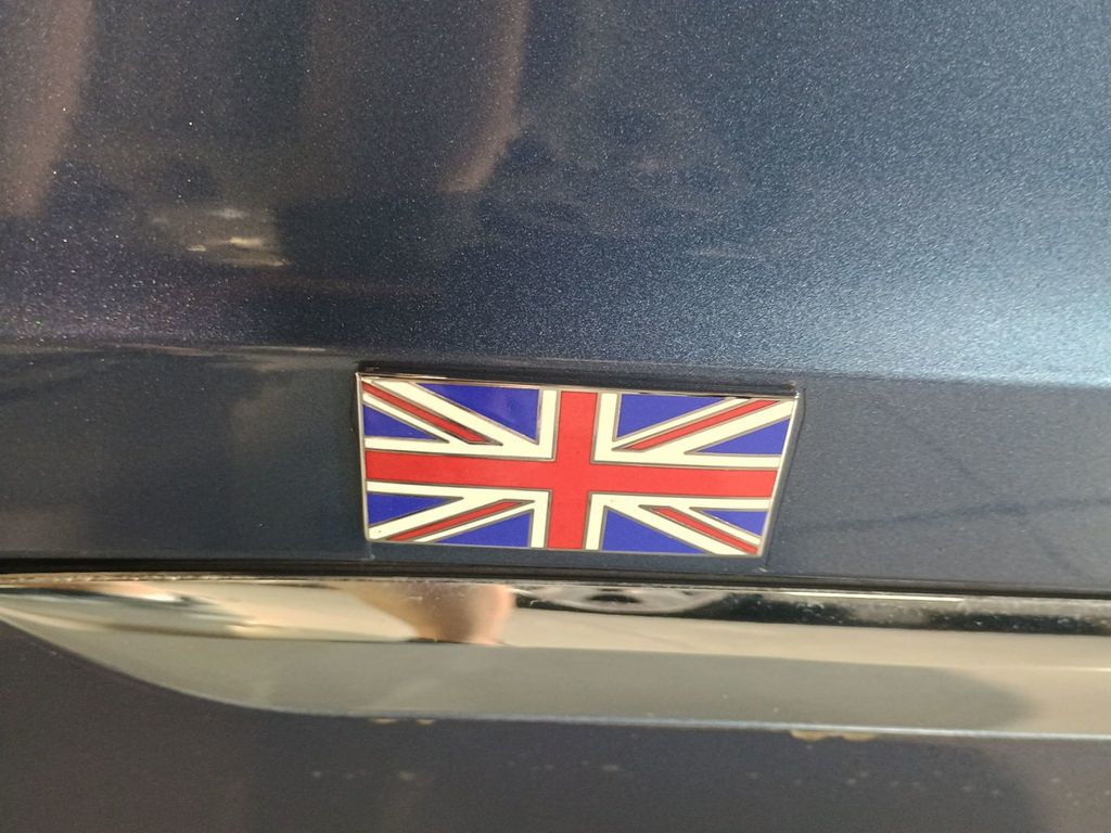 2017 Bentley Bentayga W12 AWD Clean Carfax Florida SUV - 22944060 - 54